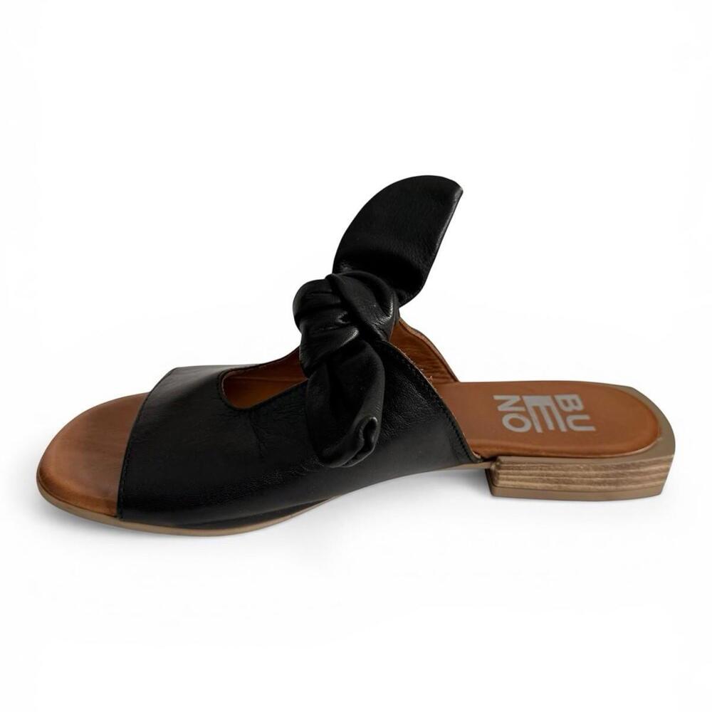 Bueno Black Leather Knot Slide Sandals Square Toe Slip On Size 38 US 7.5 Flats - Picture 3 of 8
